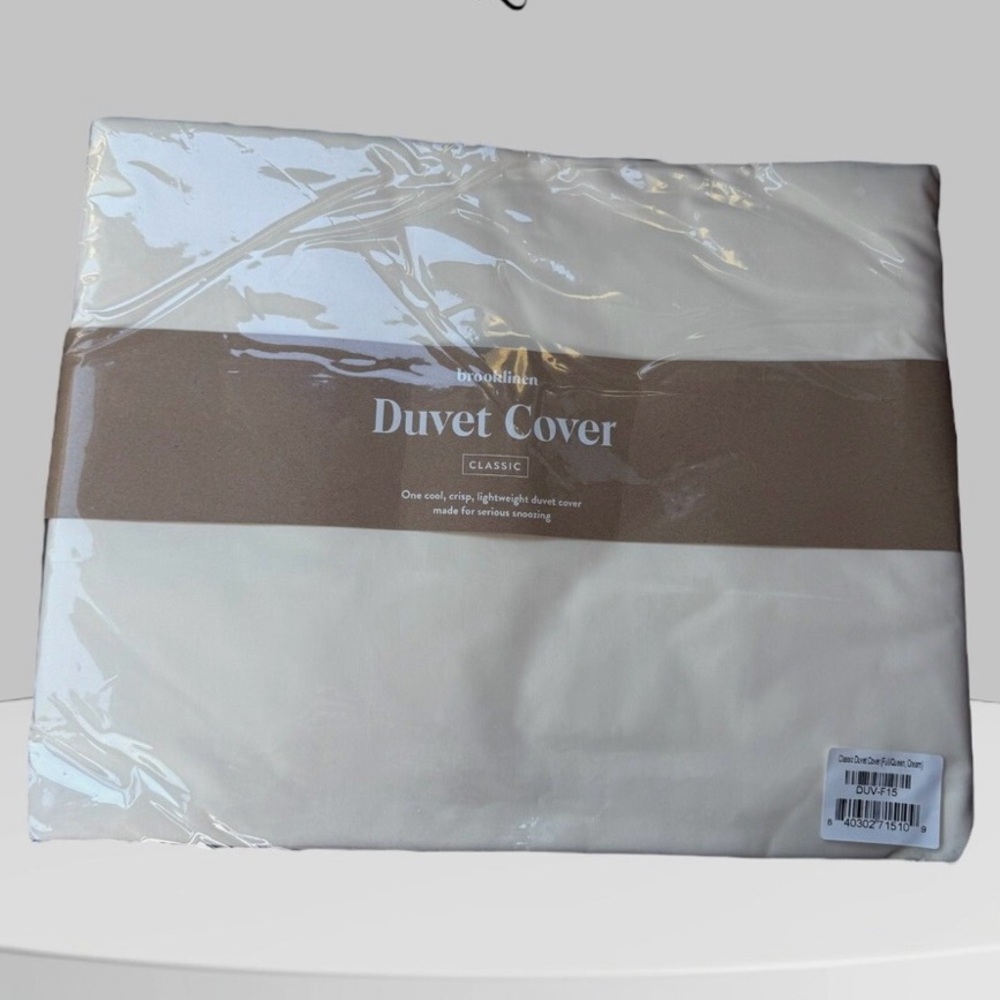 BROOKLINEN - NWT Duvet Cover in Cream (Full/Queen)